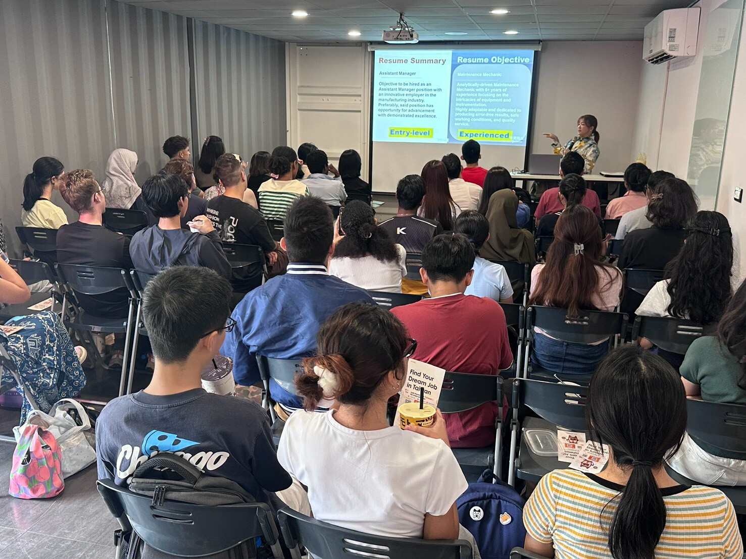 104 Resume Workshop event photo 2