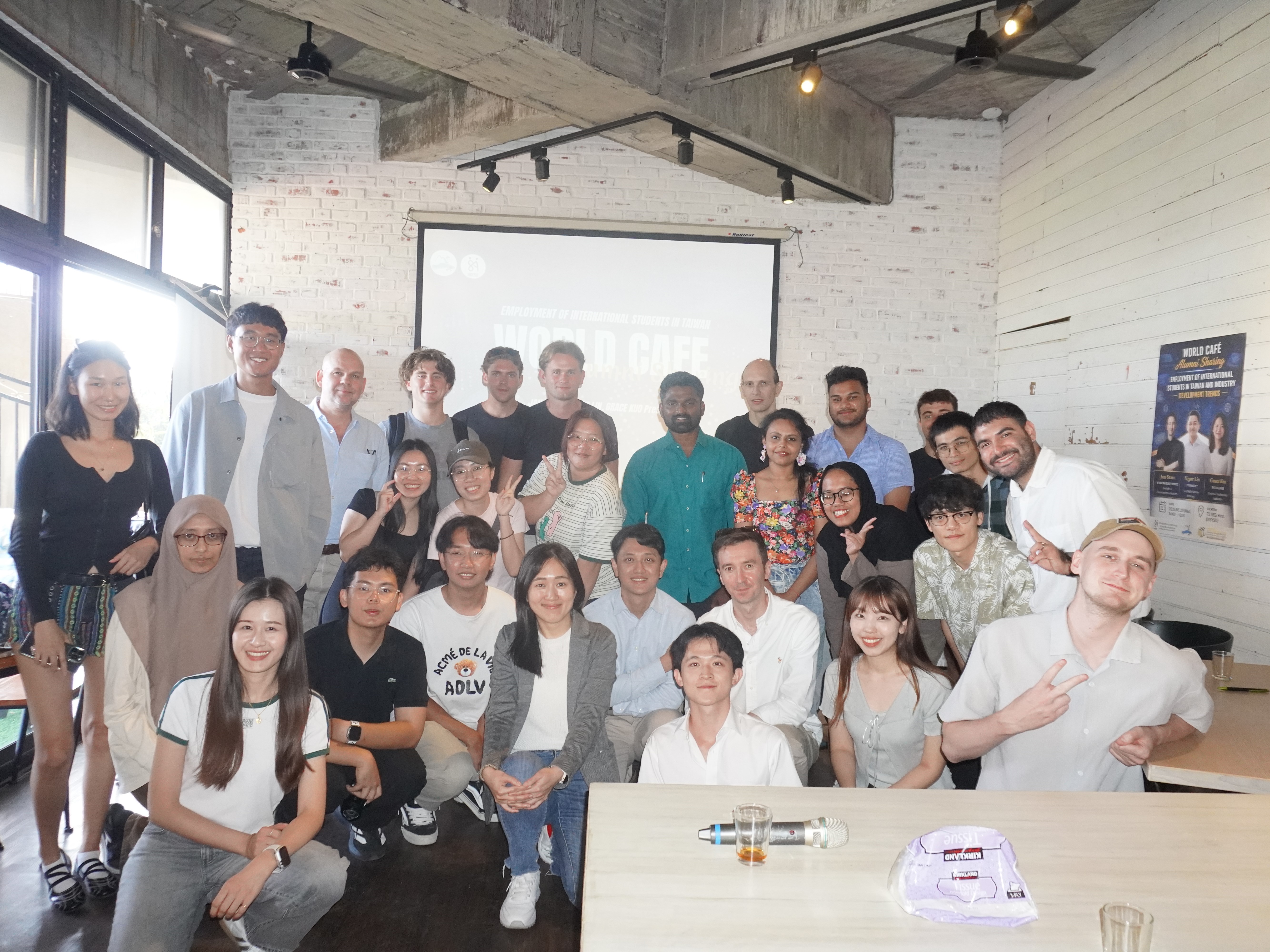 Employment of International Students in Taiwan and Industry Development Trends－NSYSU Outstanding Alumni Sharing